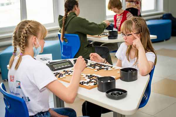 
    Интеллектуальная игра для учащихся 9-11-х классов "Битва титанов"

      