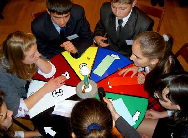 
    Интеллектуальные игры в нашей школе

      