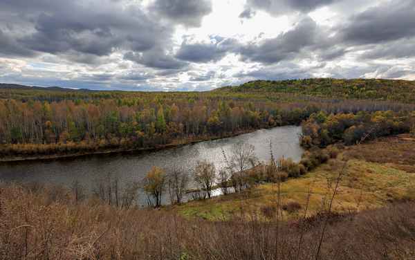 
    Урок биологии в 6-м классе "Путешествие по реке Урке. Растения окрестностей поселка Ерофей Павлович"

      